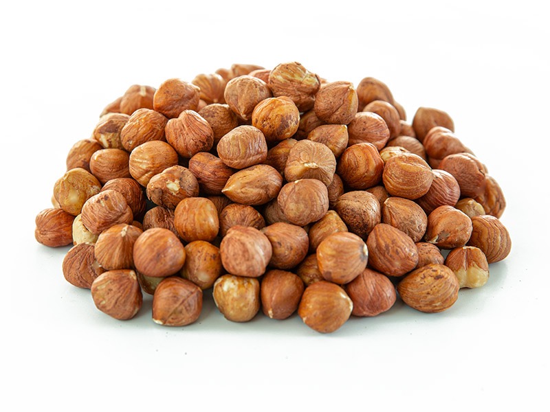 Raw natural hazelnut kernels